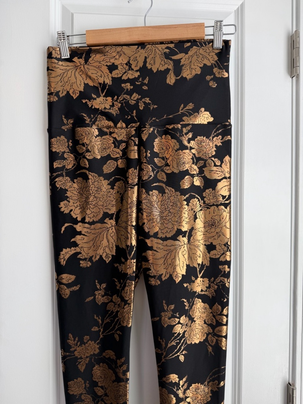 Emily Hsu Designs Women’s Gold Blossoms Foil Legging Size Large - Picture 2 of 9